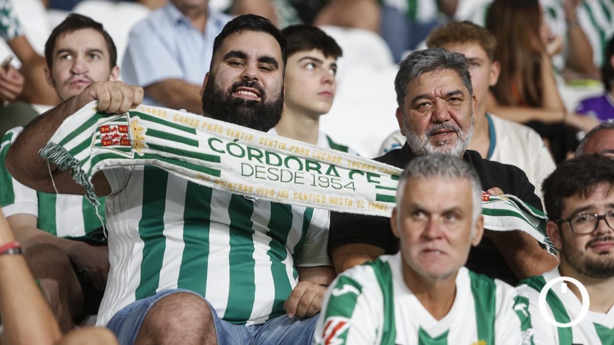 Grada Blanquiverde del Córdoba CF - CD Castellón