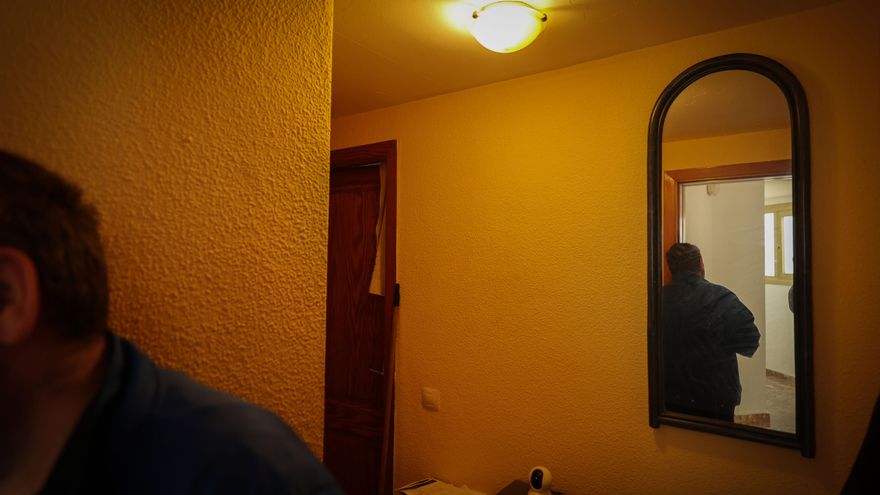 "Tengo miedo de que el banco me okupe la casa": Antonio vive una pesadilla por culpa de una inmobiliaria