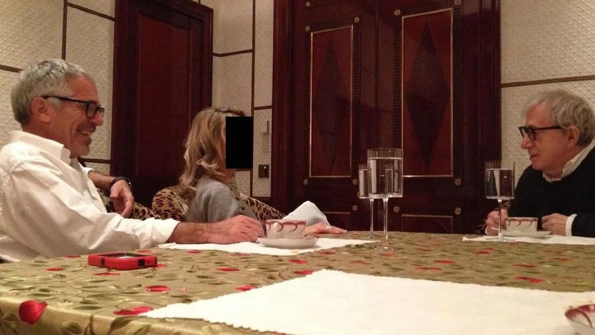 Epstein, Woody Allen y una mujer.