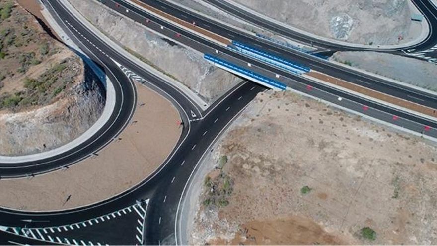 El plan de movilidad sostenible advierte del "círculo vicioso" de construir más carreteras en Canarias