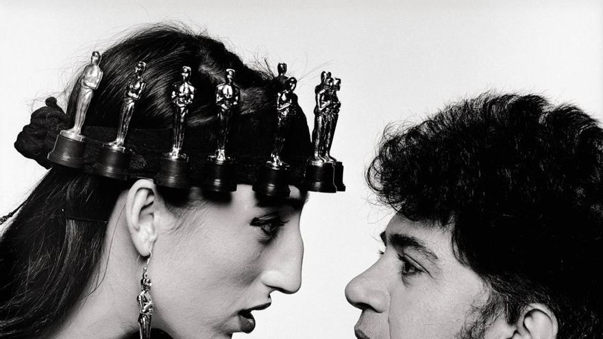 El fotógrafo que cruzó la intimidad de Dalí, Penélope Cruz y Coppola con su cámara