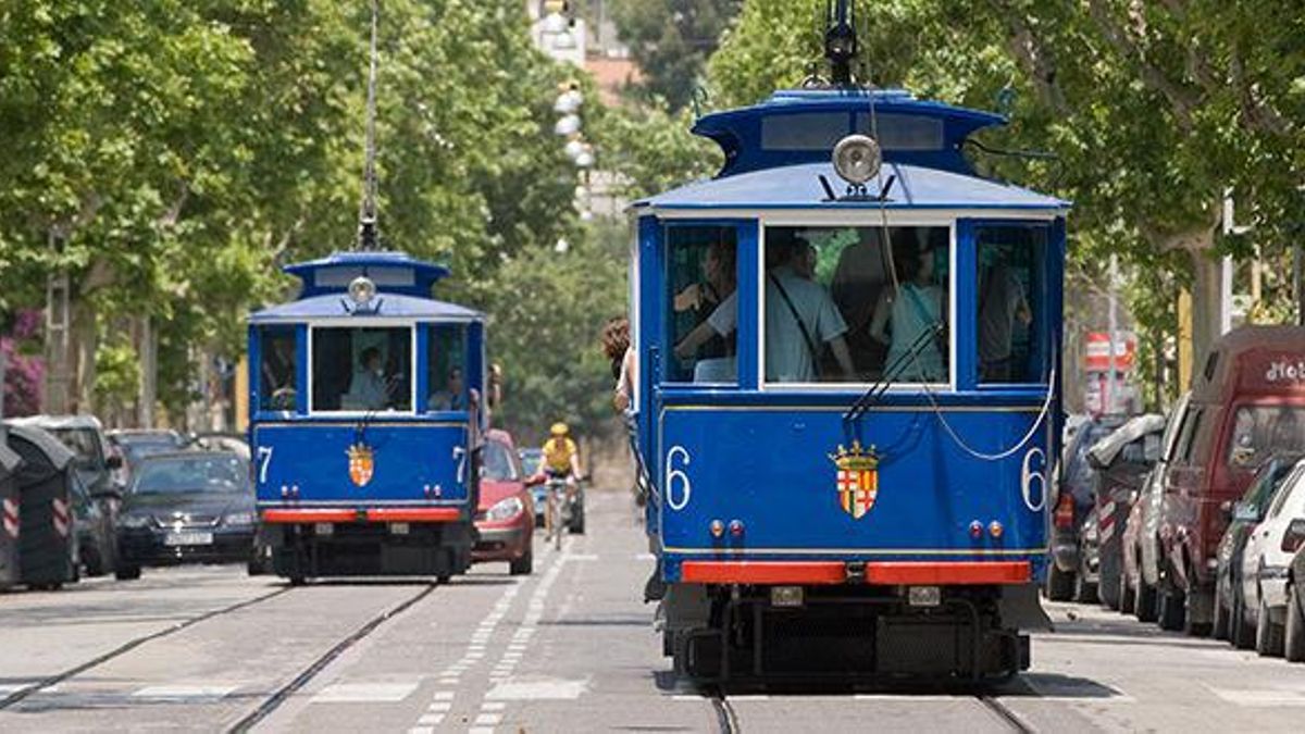 En 1971 desaparecieron todos los tranvías de Barcelona menos este: pintado de azul, ahora se cumplen 125 años de su puesta en funcionamiento