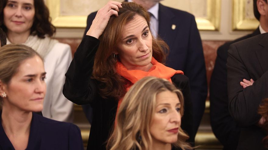 La ministra de Sanidad, Mónica García, durante el acto institucional por el Día de la Constitución en 2025