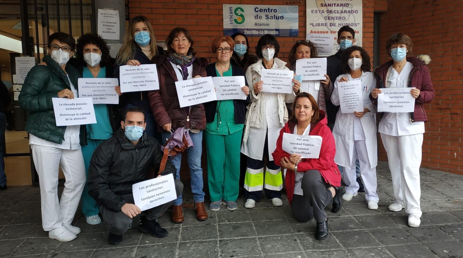 Concentración en el centro de salud Alamín