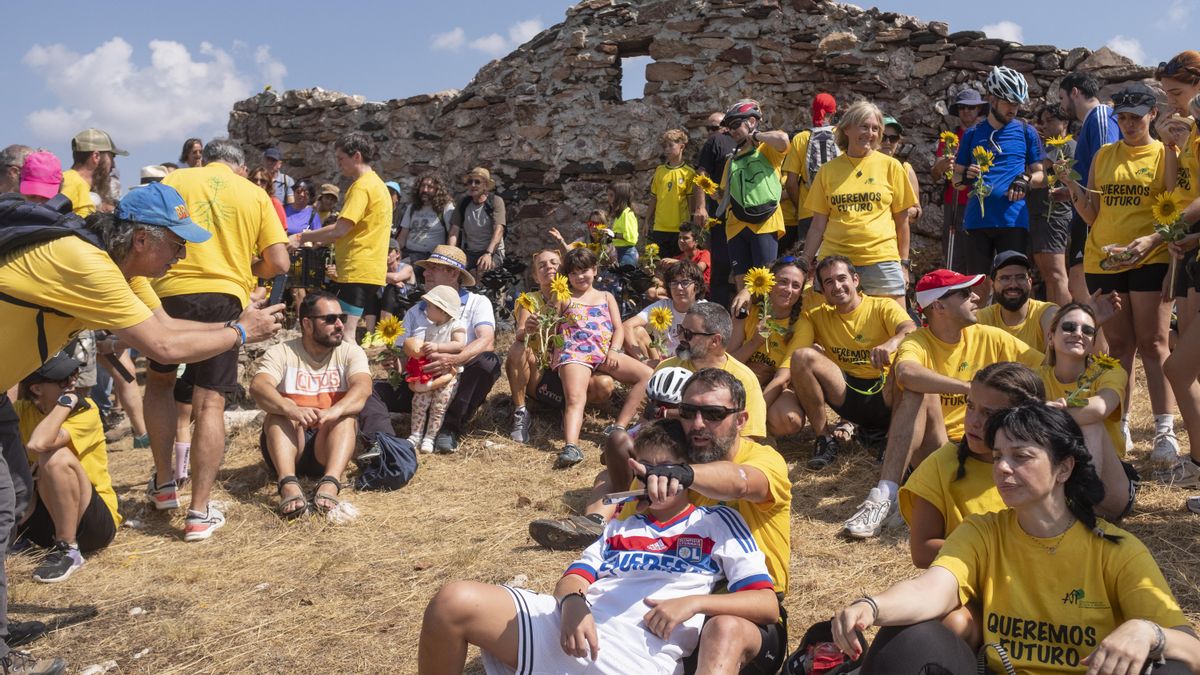 La Ruta de Cicloturismo como homenaje a los municipios afectados por el incendio de La Riba de Saelices de 2005 nació con el objetivo de fomentar el conocimiento de la comarca y profundizar en la convivencia y relación entre los pueblos de esta zona de Guadalajara