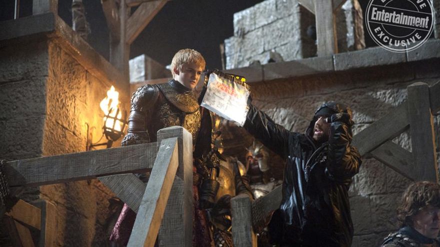 Jack Gleeson (Joffrey) se prepara para la Batalla de Aguasnegras de la 2ª temporada