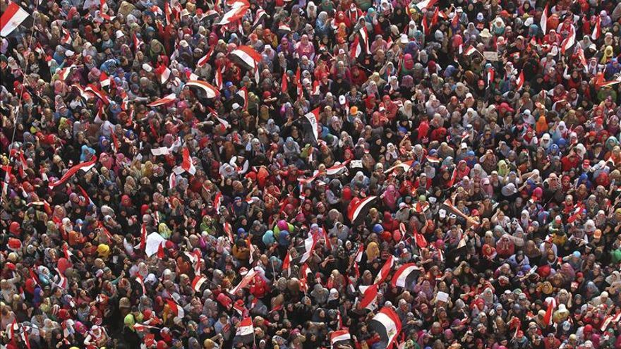 EE.UU. pide a todas las partes escuchar "las voces del pueblo egipcio"