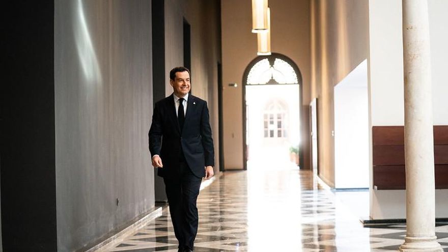 El PP aprueba en solitario la subida "de urgente necesidad" del salario de Moreno y 269 altos cargos del Gobierno andaluz