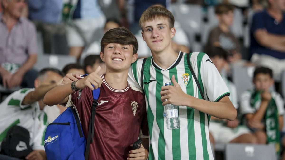 Grada Blanquiverde del Córdoba CF - Granada CF