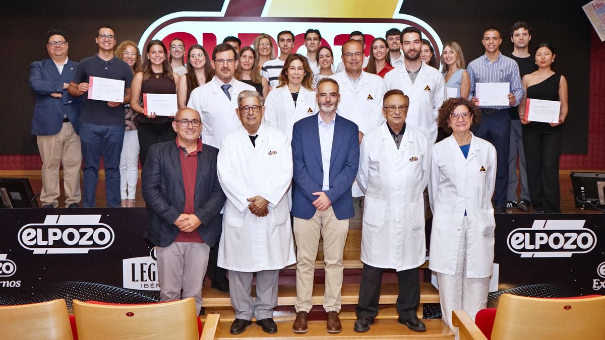 Grupo Fuertes y la UMU entregan los diplomas a los alumnos de la séptima promoción del programa UMU Business Talent 2025