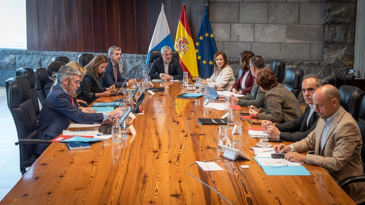 El Gobierno de Canarias aprueba el decreto ley de medidas fiscales y ayudas directas para paliar el impacto de la guerra