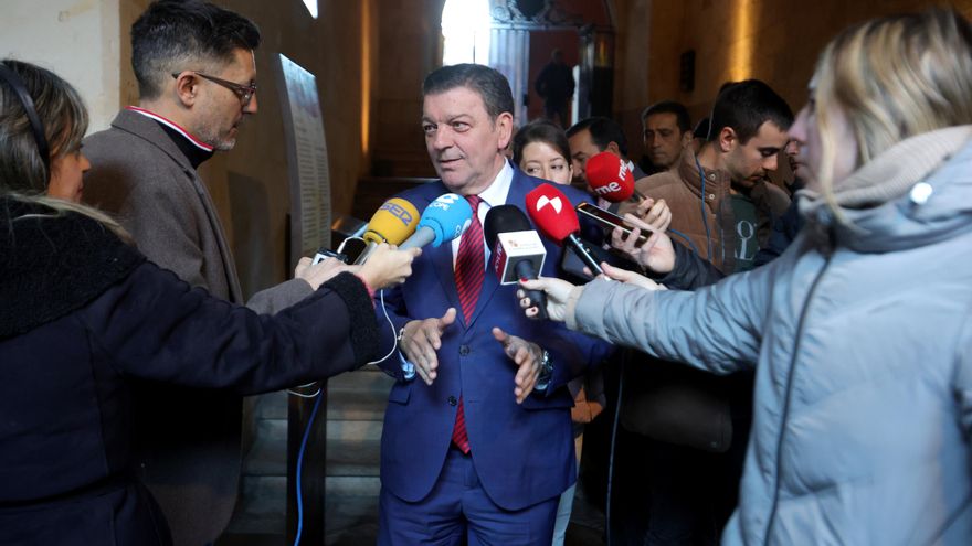 La Junta de Castilla y León abre el procedimiento interno para impugnar la ley de amnistía