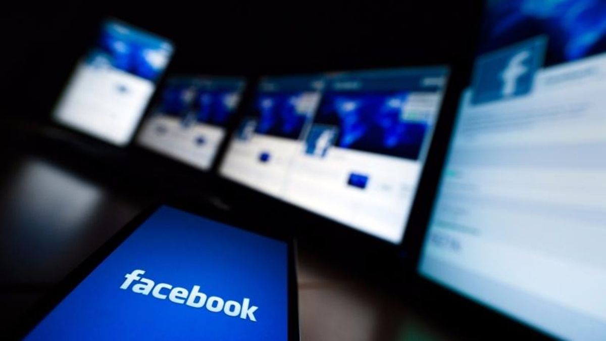Facebook también pelea por la TV y emitirá documentales