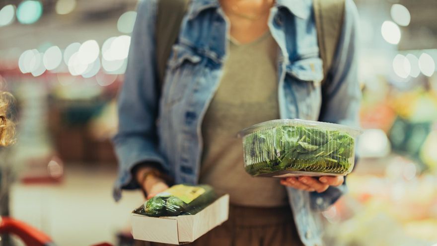 Siempre se me estropea la bolsa de ensalada: siete trucos para hacer la compra y cocinar si vives solo
