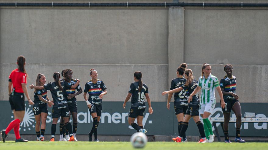 El Costa Adeje Tenerife suma sus primeros tres puntos a domicilio