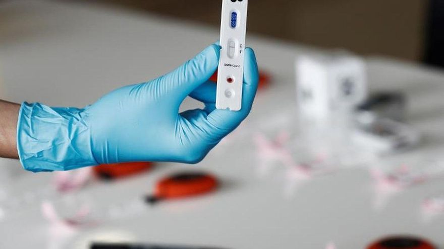 Las pruebas diagnósticas al profesorado de Castilla-La Mancha revelan que cerca del 10% ha pasado la COVID-19