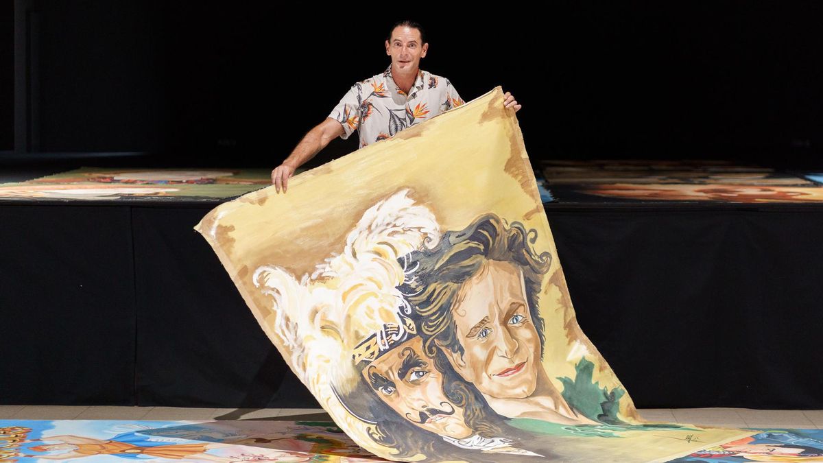 Uno de los carteles pintados por Charo Valentí.