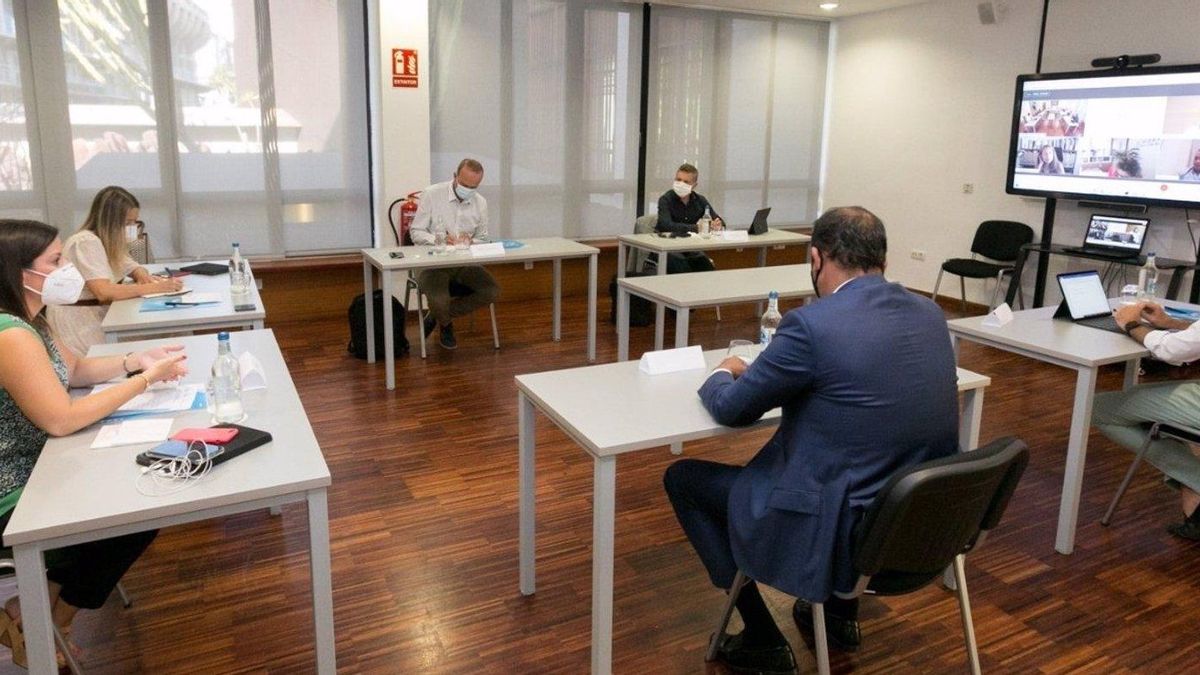 Reunión con los cabildos este viernes.