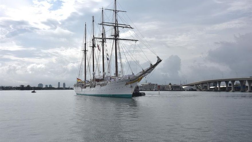 El buque Juan Sebastián Elcano, noventa años sin límites