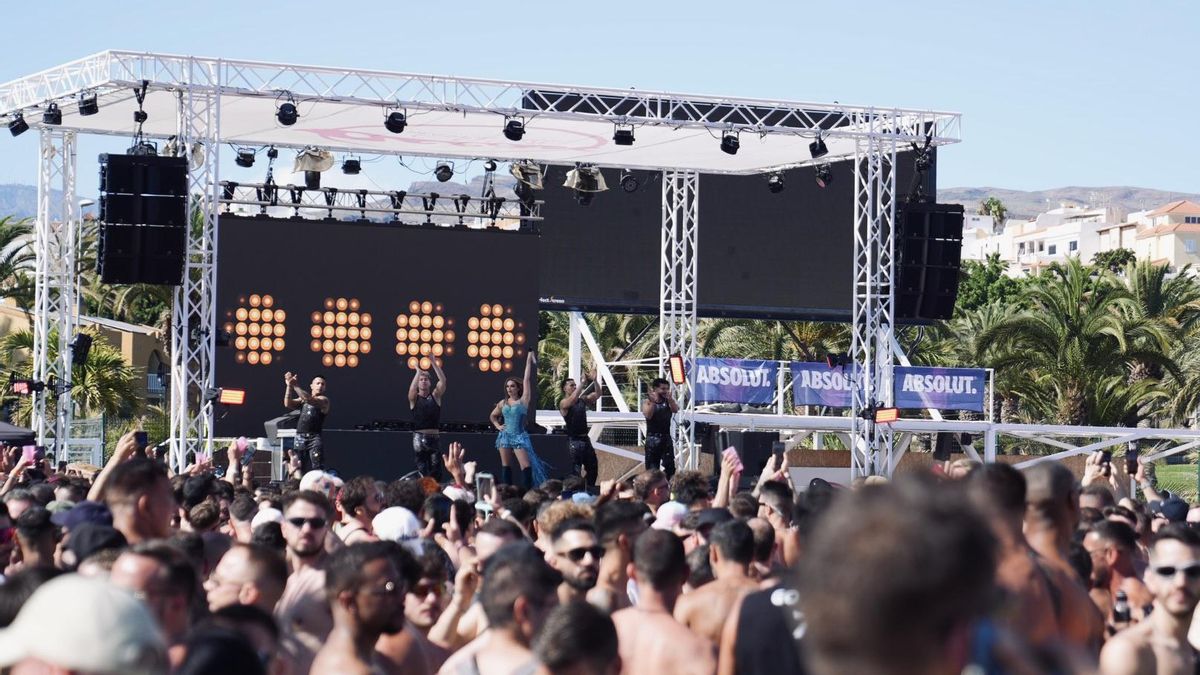 Melody pone a bailar a cerca de 6.000 personas en el Ocean Club Maspalomas