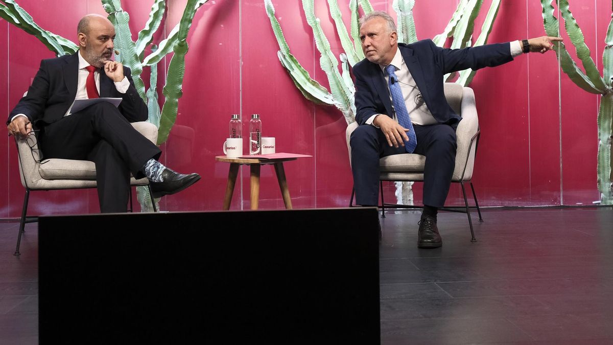 El director de Canarias 7, Francisco Suárez Álamo, y el ministro de Política Territorial y Memoria Democrática, Ángel Víctor Torres