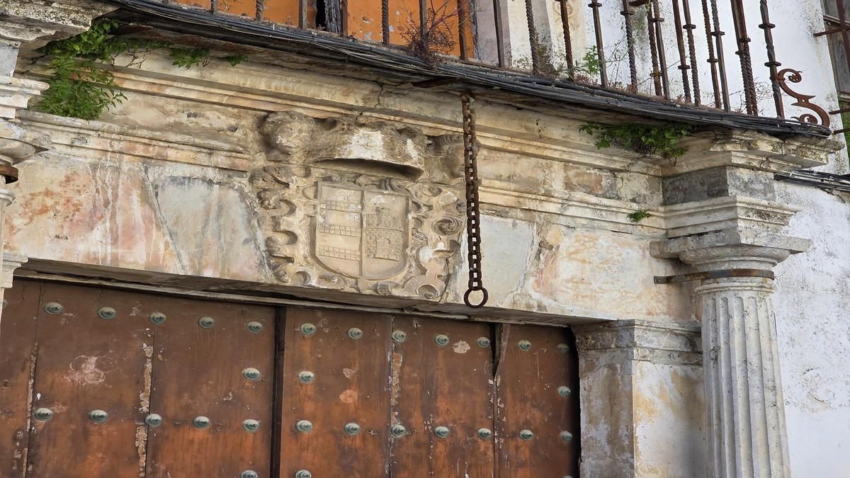 Casa de la Cadena en Espejo.