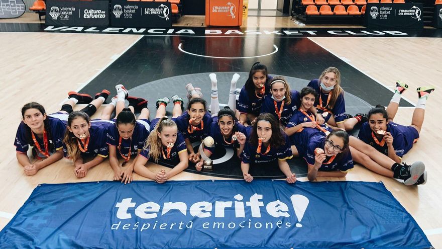 Clarinos, bronce en la Minicopa