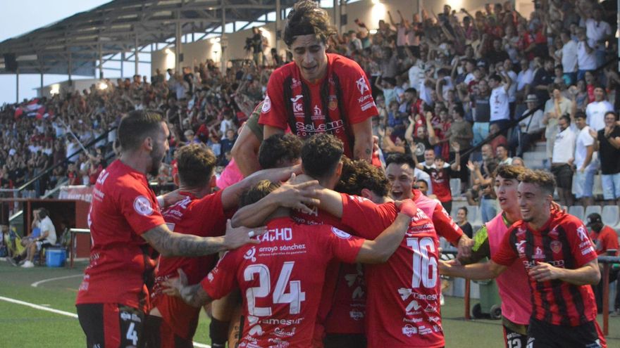 El Salerm Puente Genil lidera una jornada épica para el fútbol cordobés