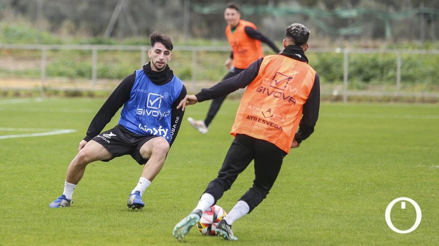 El Córdoba CF pone el foco en el mercado: calma para incorporar y una salida en trámite