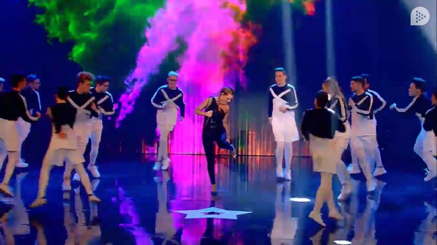 Edurne en plena actuación con Progenyx