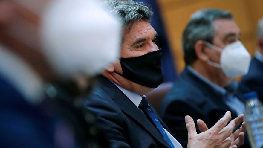 Los empresarios presionan al ministro Escrivá para que eleve las ayudas en los ERTE o "no habrá acuerdo" de prórroga