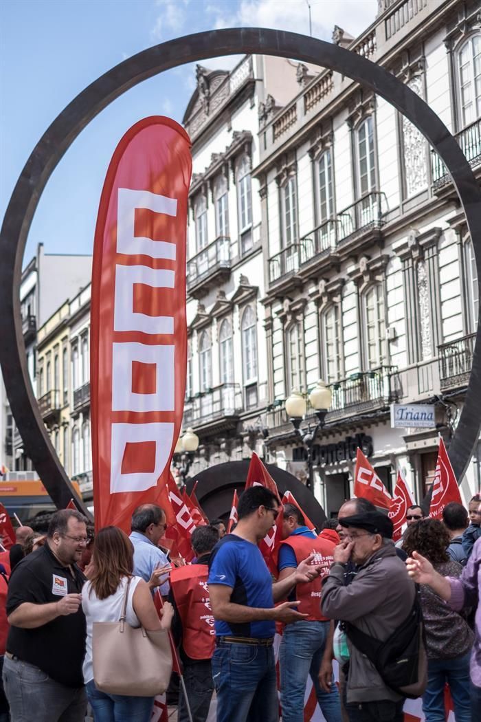 Concentración del 1 de mayo en Las Palmas de Gran Canaria (EFE/Ángel Medina G.)