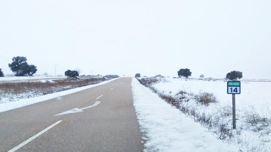 Una de las carreteras despejadas