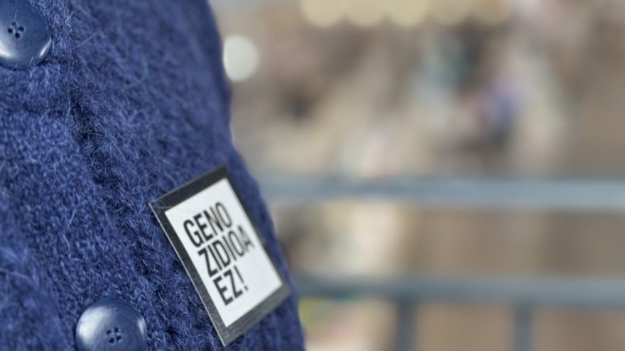 La Azoka de Durango, el mayor evento cultural en euskera, para media hora contra el genocidio en Palestina