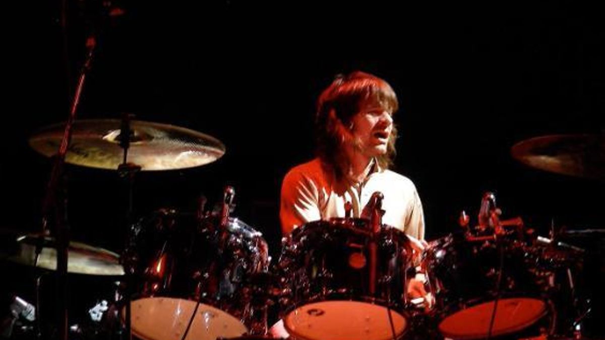 Zak Starkey.
