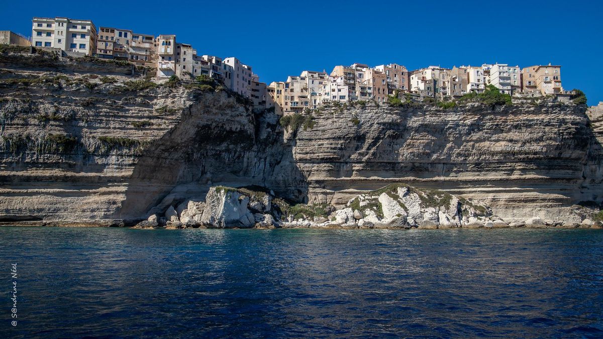 Qué ver Bonifacio: un paraíso mediterráneo francés a medio camino de La Toscana y Aragón