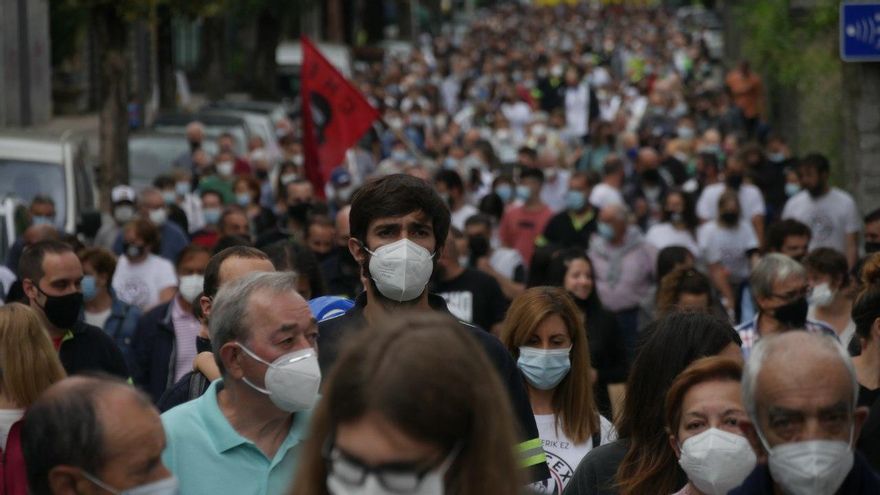 Trabajadores de Tubacex durante la manifestación en Llodio