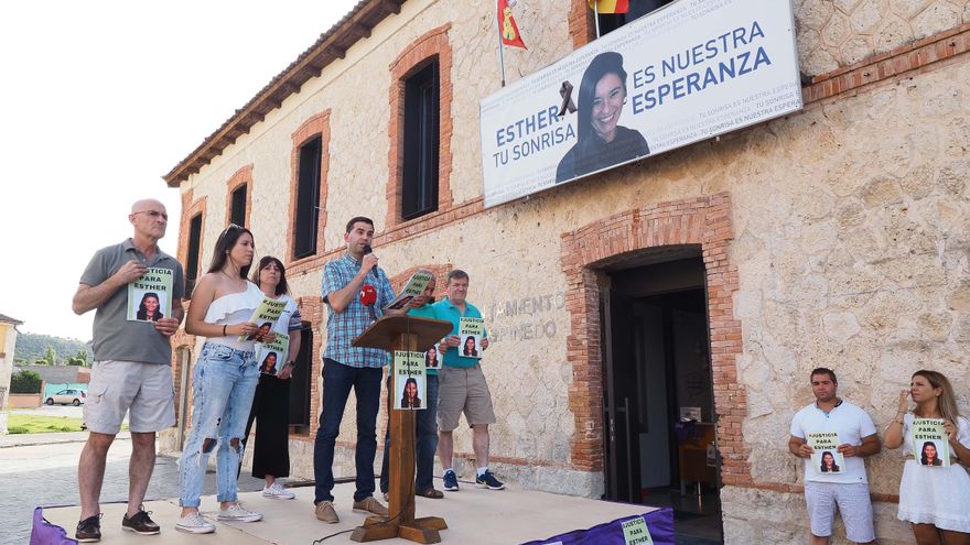 La Guardia Civil investiga el origen de unas lesiones halladas en el dorso de la mano derecha de Esther López