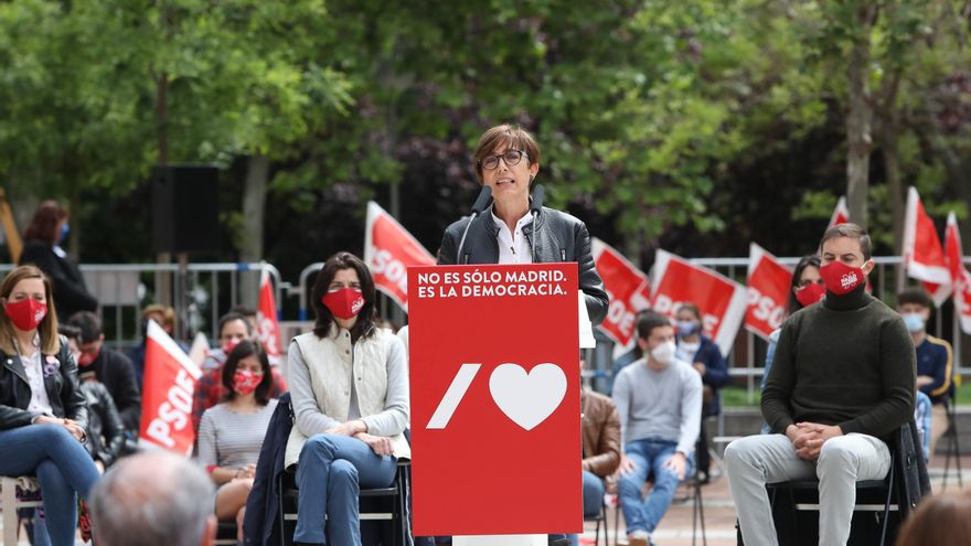 La directora general de la Guardia Civil, María Gámez, durante un acto electoral del PSOE, a 24 de abril de 2021, en Puente de Vallecas,