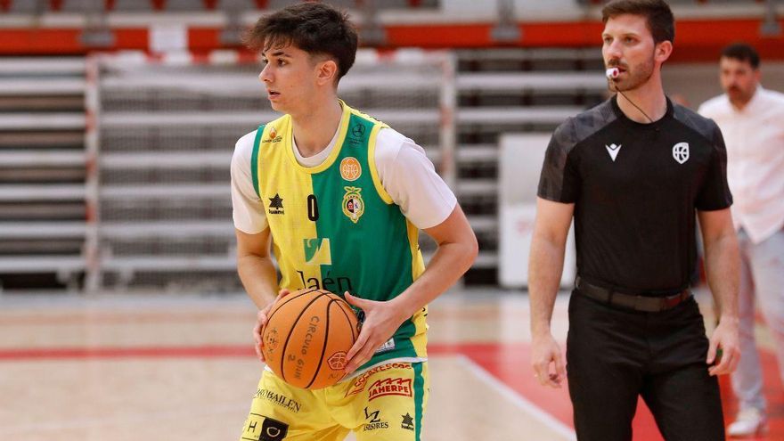 Alejandro Orozco completa la tripleta de bases para el Coto Córdoba CB