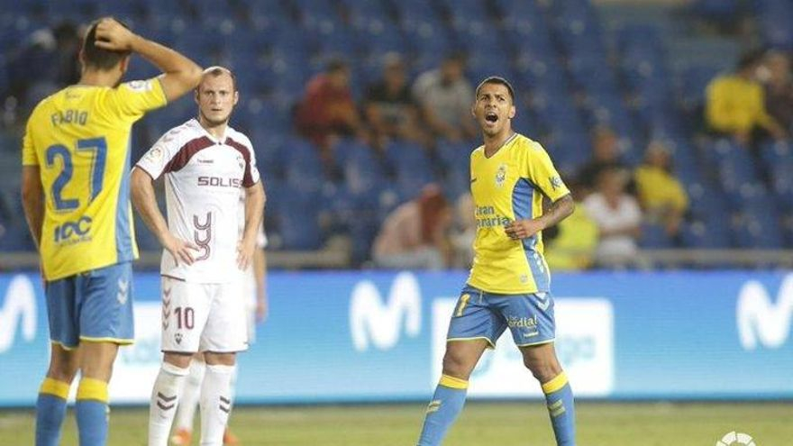 Jonathan Viera vio puerta en su vuelta al Estadio de Gran Canaria