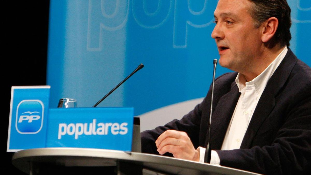 28A- El PP dice, tras la imputación de Alfredo Prada, que actuará si le abren juicio oral porque no ocupa cargo público