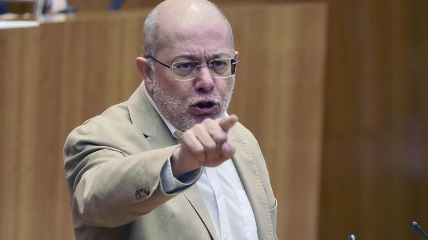 Vox quiere retirar el sueldo y la exclusividad a Igea en las Cortes de Castilla y León