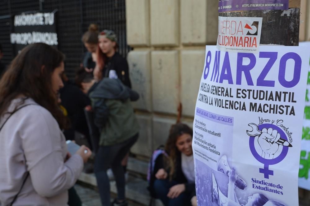 Concentración estudiantil. Huelga Feminista 8M Murcia (07)