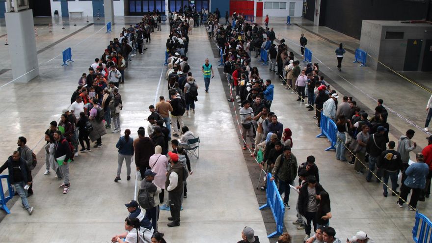 Por qué un informe para la regularización genera tanto lío: del "boicot" del PP a la "falta de instrucciones" del Gobierno