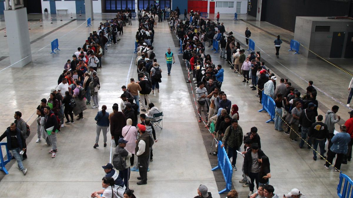 Por qué un informe para la regularización genera tanto lío: del "boicot" del PP a la "falta de instrucciones" del Gobierno