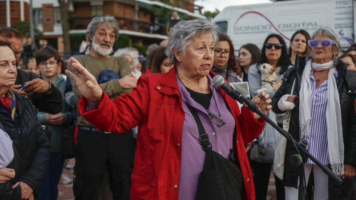 Concentración por el asesinato de una mujer en la Fuensanta