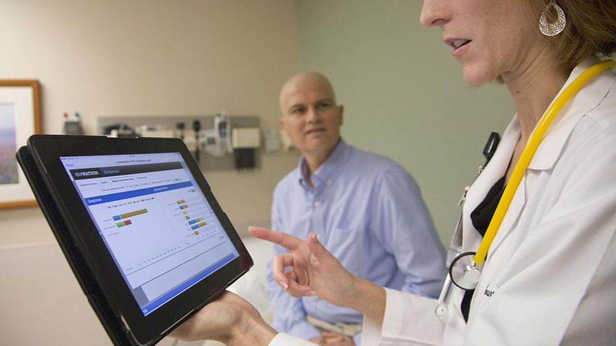 Presentación este jueves en León del libro 'Lo que debes saber antes de ir al médico', de Clarisa Diez González