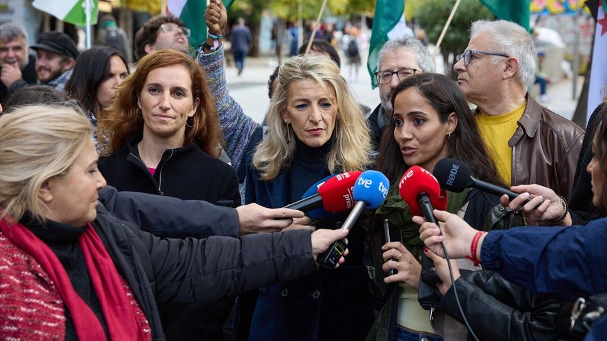 La portavoz de Más Madrid en la Asamblea de Madrid, Mónica García, la líder de Sumar y vicepresidenta segunda y ministra de Trabajo y Economía Social en funciones, Yolanda Díaz, y la diputada de Sumar, Tesh Sidi.