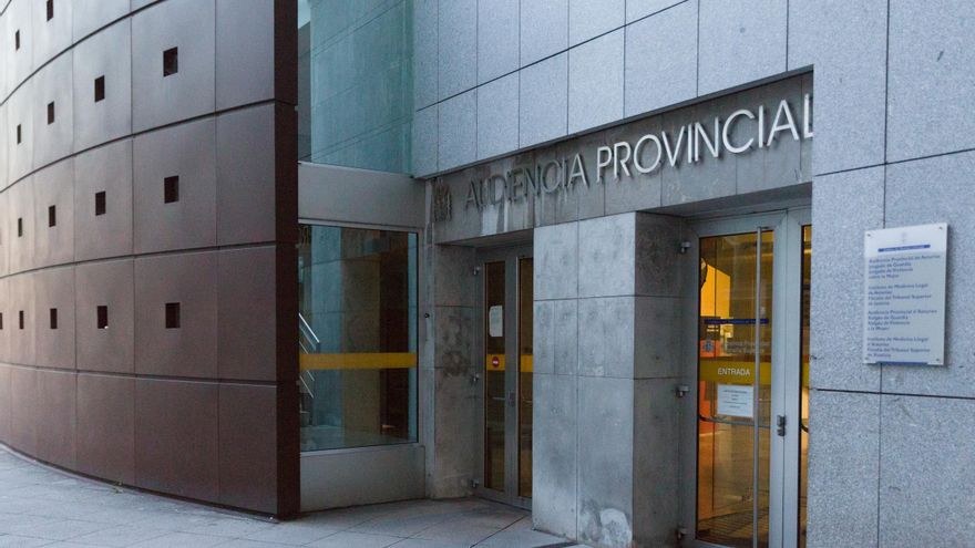 El dueño de un club de alterne ingresará en prisión por tener a 13 trabajadoras sin dar de alta en la Seguridad Social